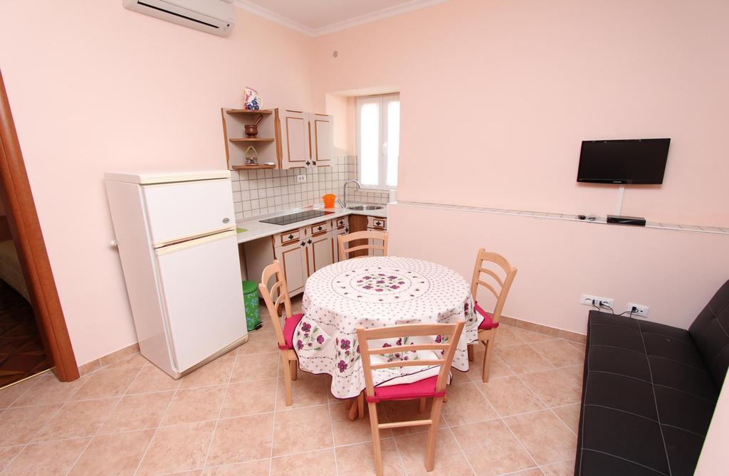 Apartments Casa Menis Rovinj Zimmer foto