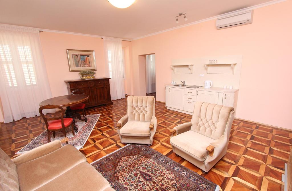 Apartments Casa Menis Rovinj Zimmer foto